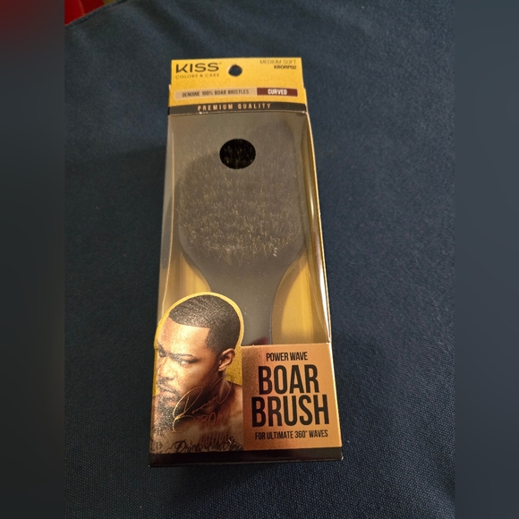 KISS COLORS & CARE 360° Power Wave Palm Boar Brush - Picture 2 of 5